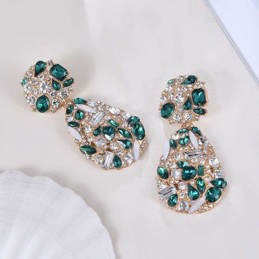 Graceful Lady's Dangle Earring - Luxevoix