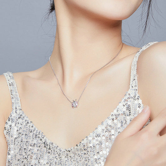 Adorable sterling silver ladybug pendant that’s both cute and elegant.